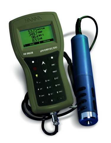 HI9828/4-02: Multiparameter Water Quality Meter